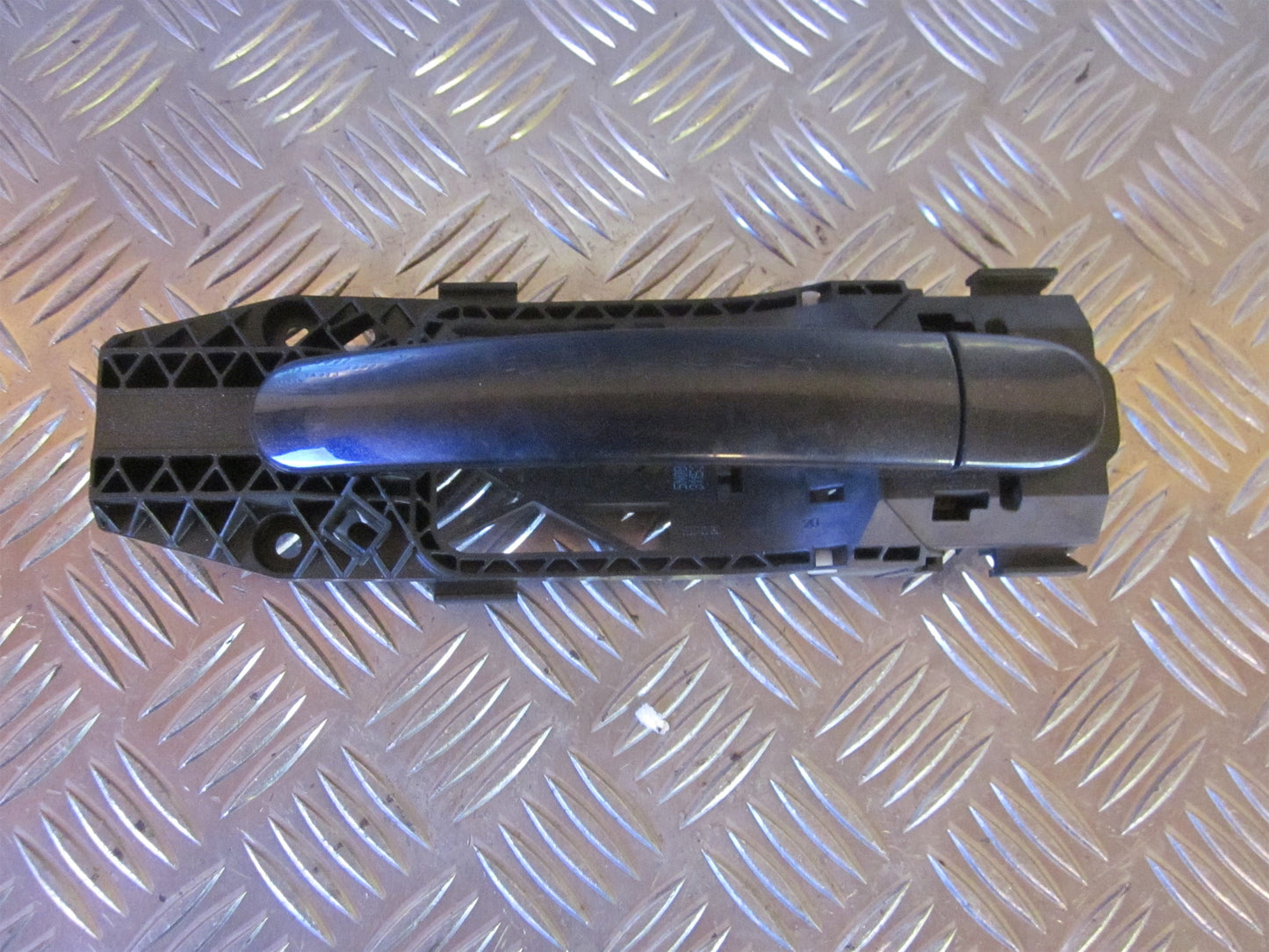 VW UP Håndtag Udvendig Med OEM Nr. 5N0839885H Fra VW Ophugger