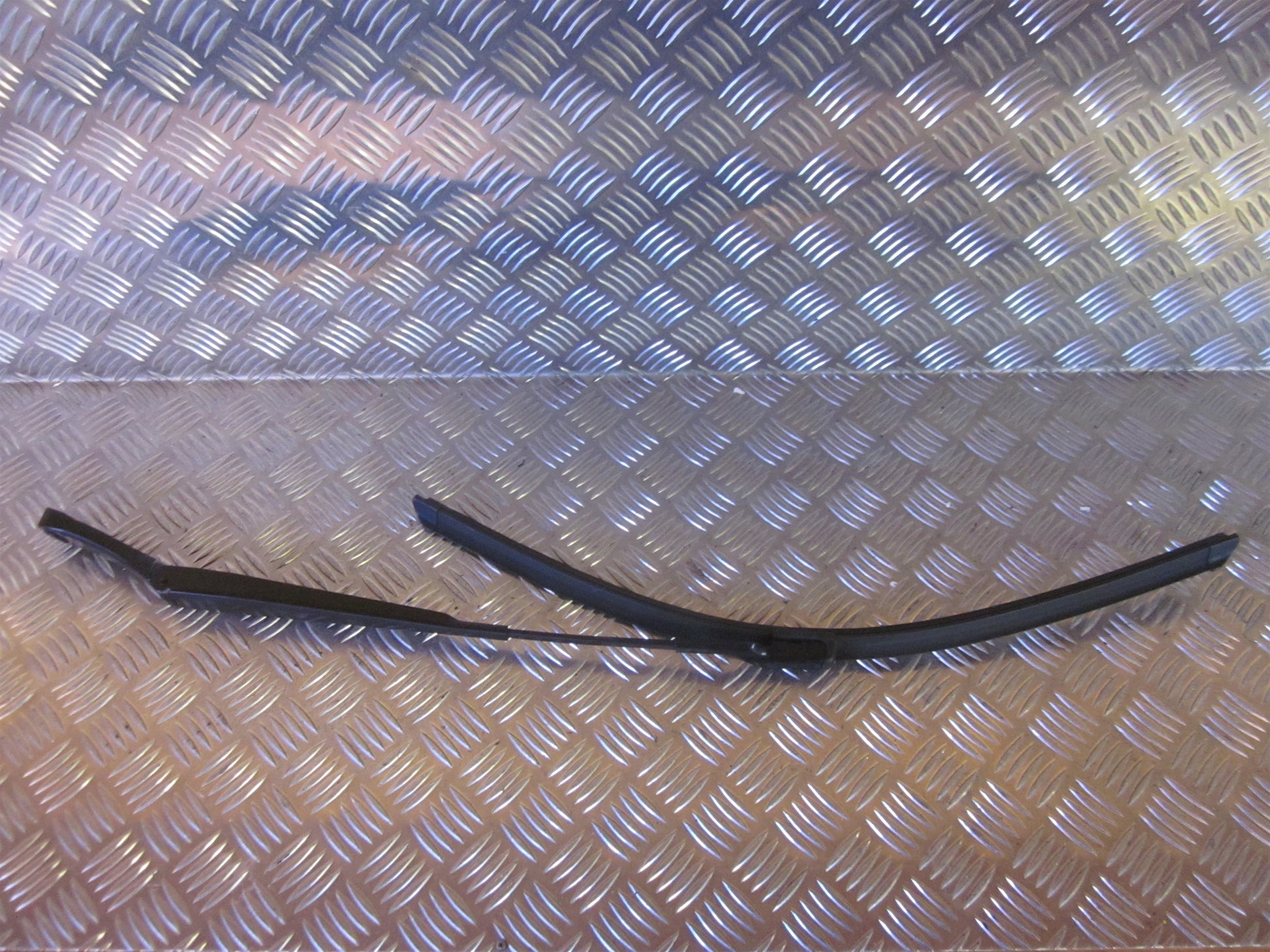 VW UP Viskerarm Med OEM Nr. 1S1955409B03C Fra VW Ophugger