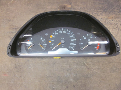 Mercedes E W210 Speedometer - Instrument Med OEM Nr. Ophugger Fra Mercedes Ophugger