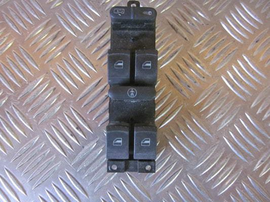VW Golf 4 1J Kontakt Rudehejs Med OEM Nr. 1J4959857 Fra VW Ophugger