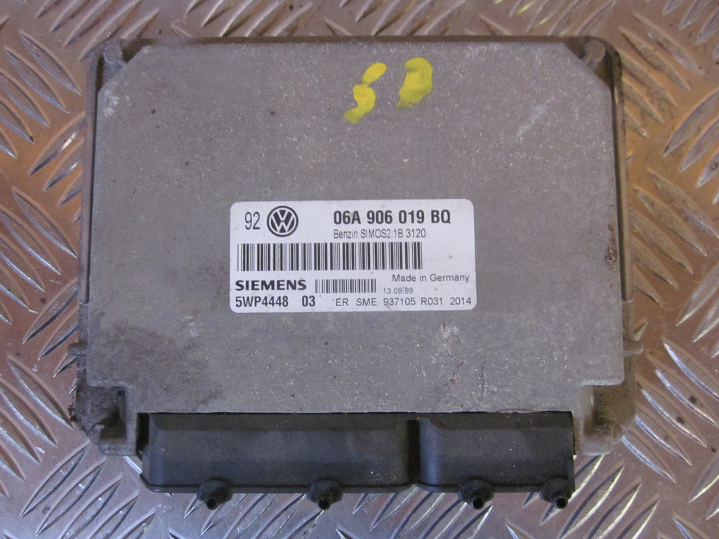 VW Golf 4 1J Motorstyring - Motorstyreboks - Injection Elboks Med OEM Nr. 06A906019BQ Fra VW Ophugger