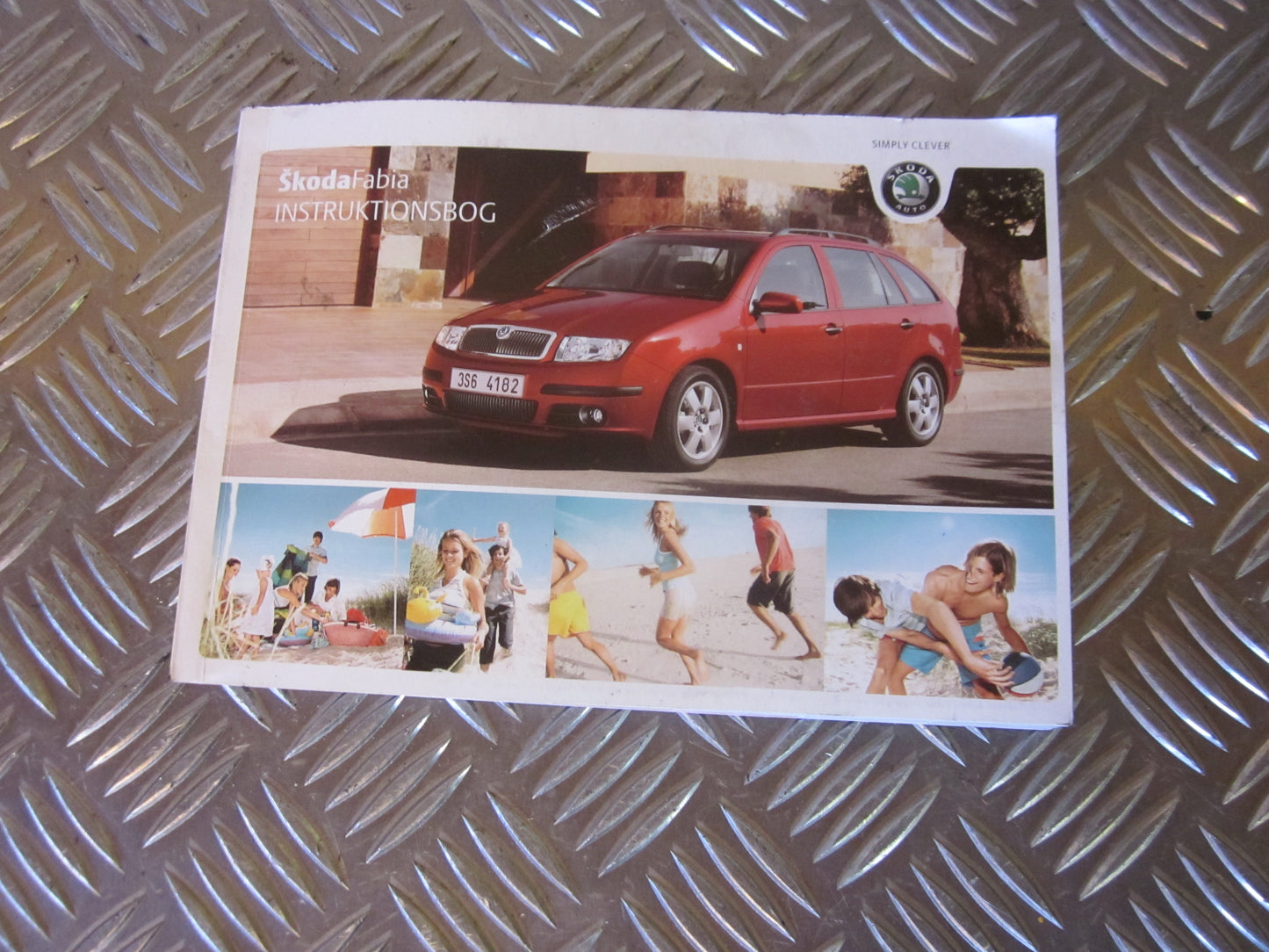 Skoda Fabia Instruktionsbog Med OEM Nr. DANSK Fra Skoda Ophugger