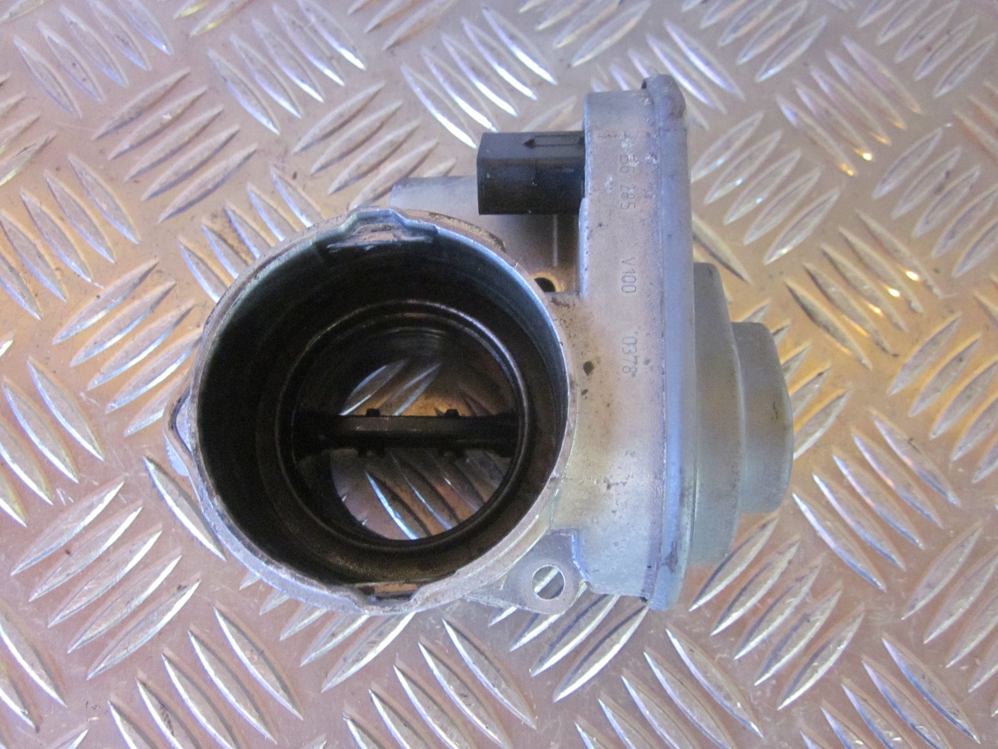 Skoda Fabia Spjældhus Med OEM Nr. 036128063G Fra Skoda Ophugger