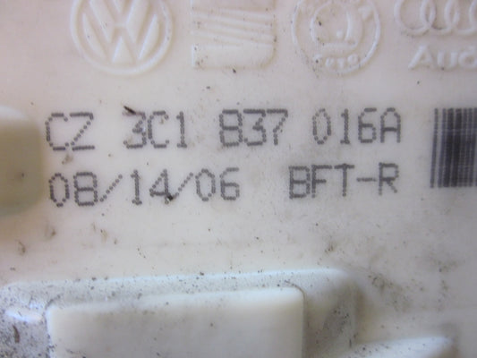 VW Passat 3C Dørlås Med OEM Nr. Ophugger Fra VW Ophugger