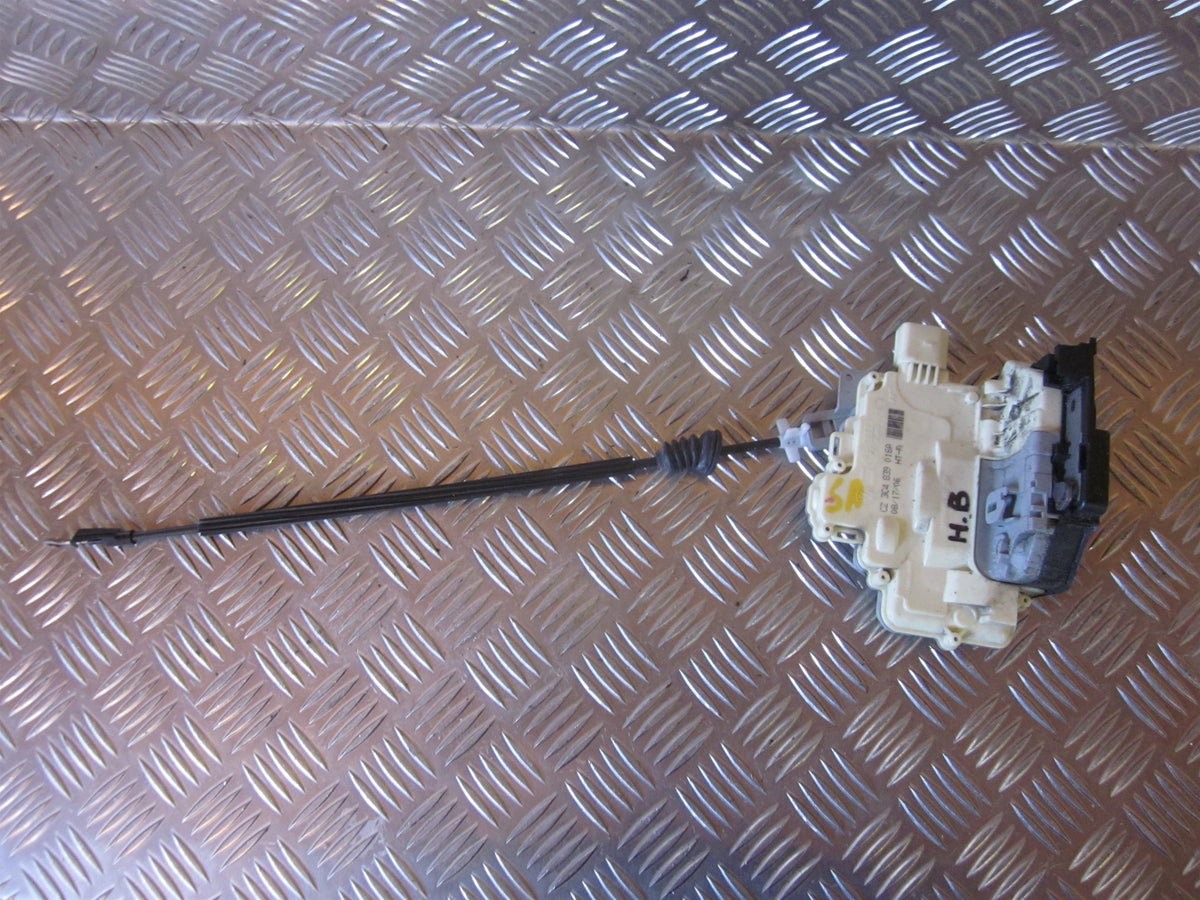 VW Passat 3C Dørlås Med OEM Nr. 3C4839016A Fra VW Ophugger