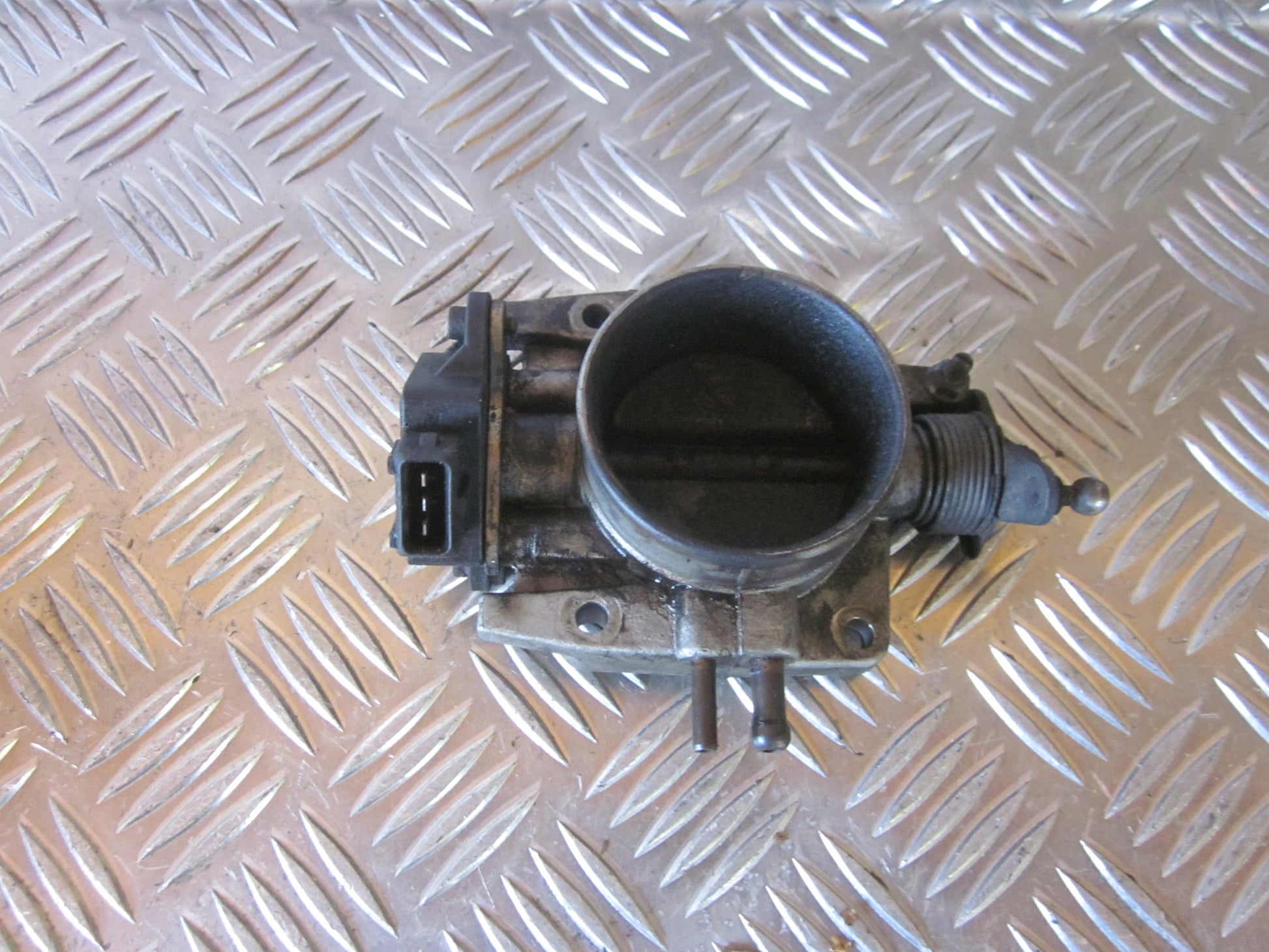 Volvo 850 Gasspjældspotentiometer Med OEM Nr. Ophugger Fra Volvo Ophugger