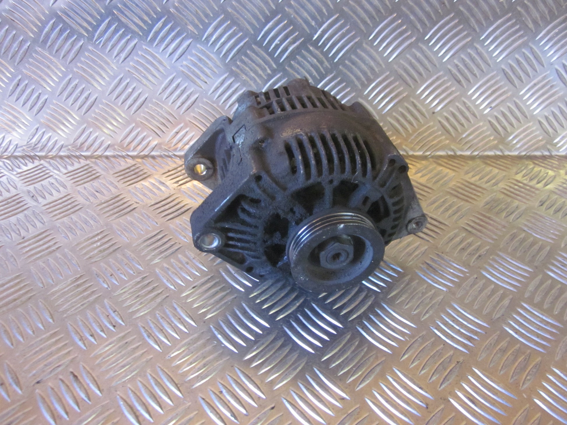 Renault Megane Generator Med OEM Nr. 7700862865 Fra Renault Ophugger