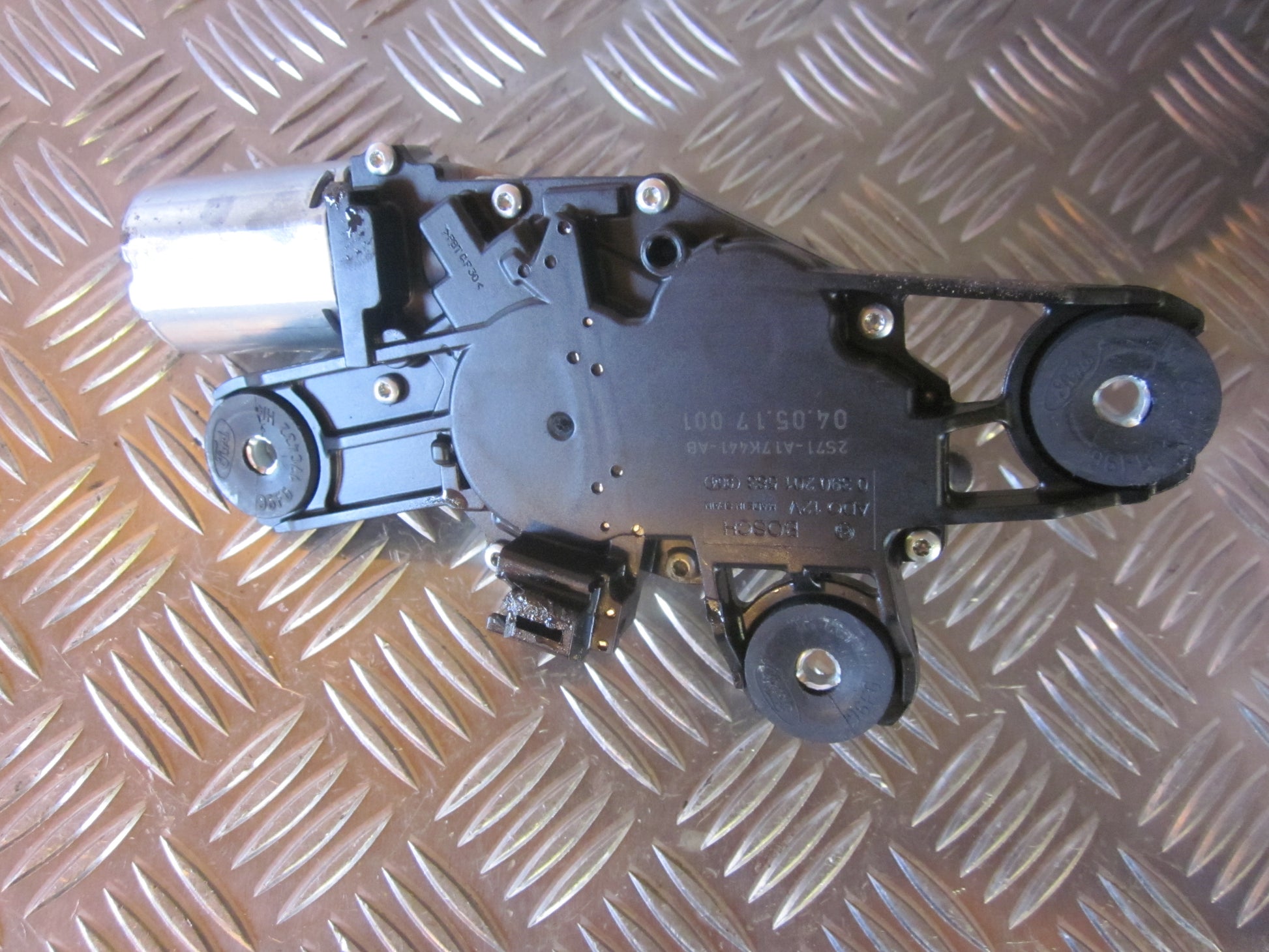 Ford Mondeo 3 Bagrudevisker Motor Med OEM Nr. 0390201583 Fra Ford Ophugger