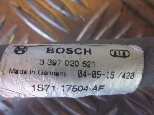 Ford Mondeo 3 Viskertræk Med OEM Nr. Ophugger Fra Ford Ophugger