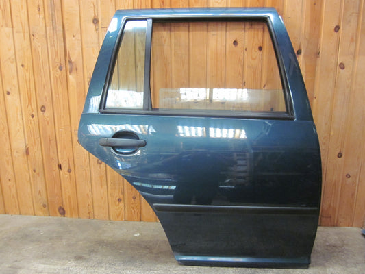 VW Golf 4 1J Bagdør H Med OEM Nr. 1J9833056E Fra VW Ophugger