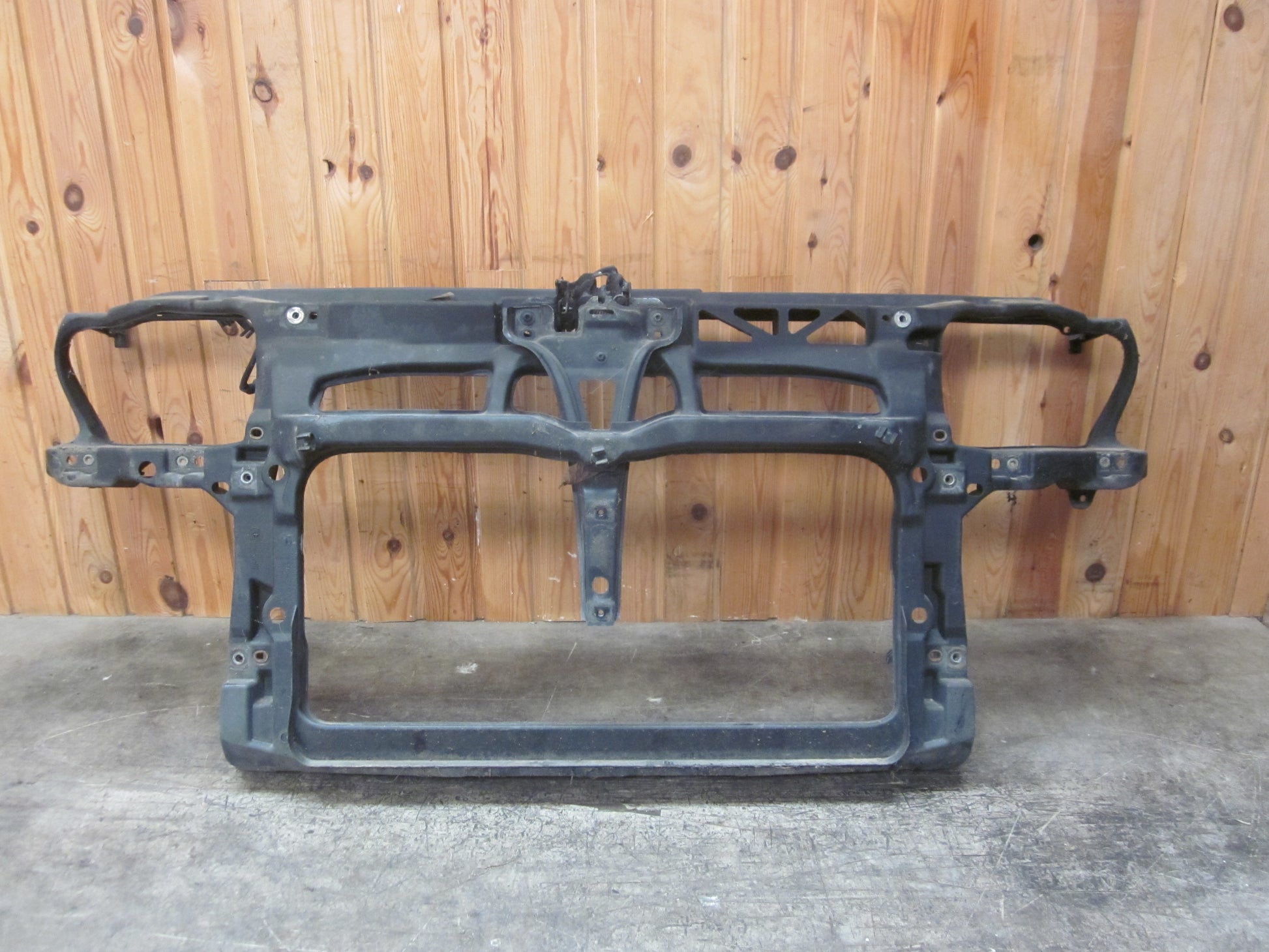 VW Golf 4 1J Frontkasse Med OEM Nr. 1J0805594 Fra VW Ophugger