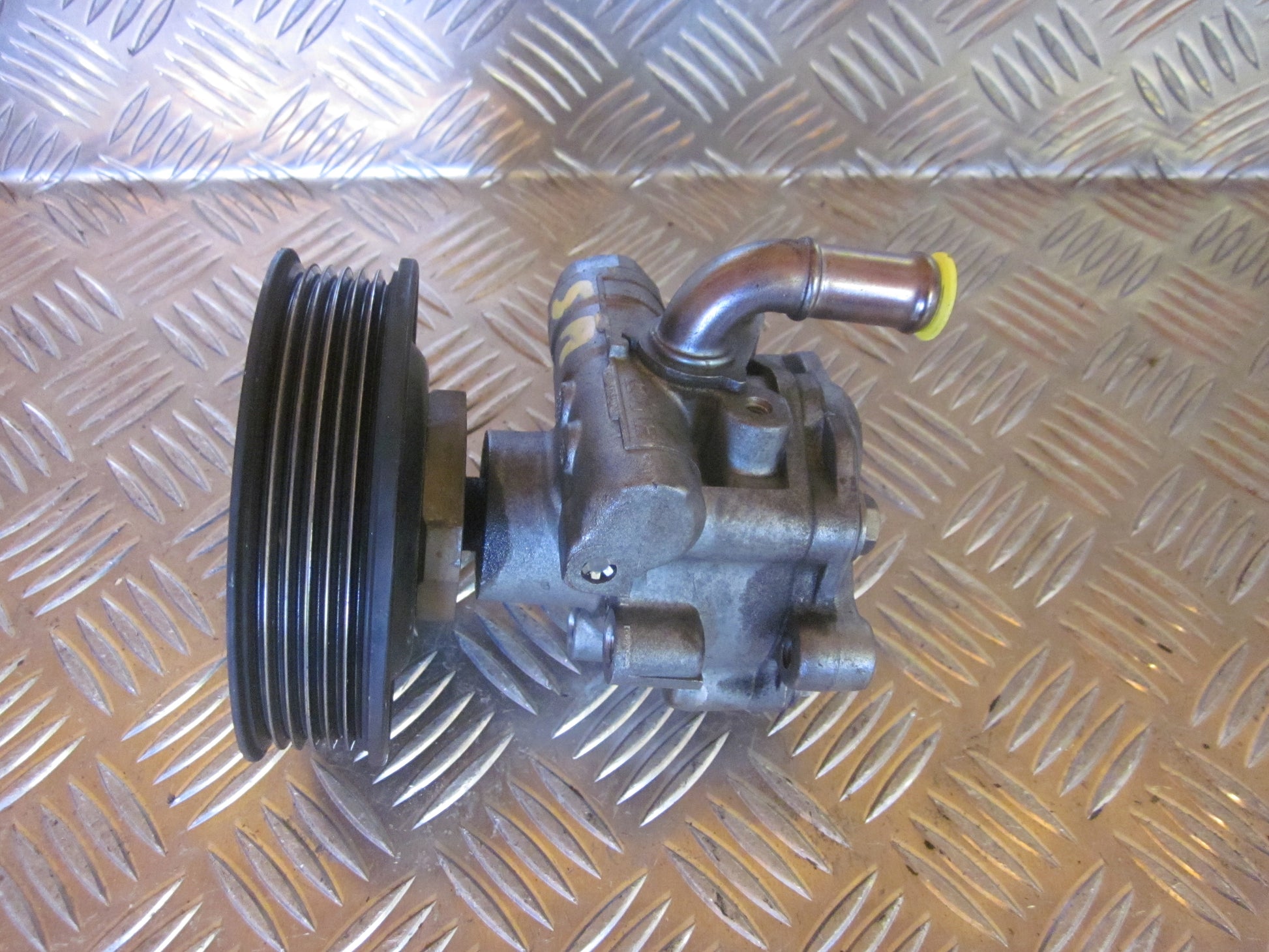 VW Golf 4 1J Servopumpe Med OEM Nr. 030145269A Fra VW Ophugger