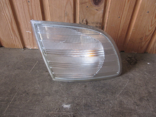 Mercedes VITO W638 Blinklygte For Med OEM Nr. Ophugger Fra Mercedes Ophugger