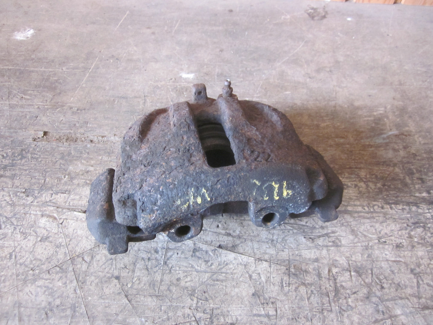 Mercedes VITO W638 Bremsekaliber VF Med OEM Nr. Ophugger Fra Mercedes Ophugger