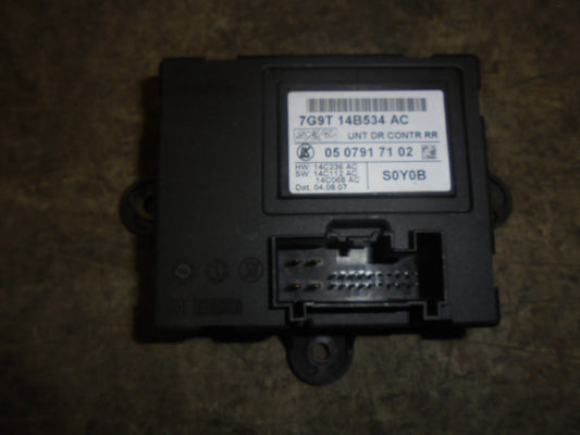 Ford Mondeo 4 Relæ Diverse Med OEM Nr. Ophugger Fra Ford Ophugger