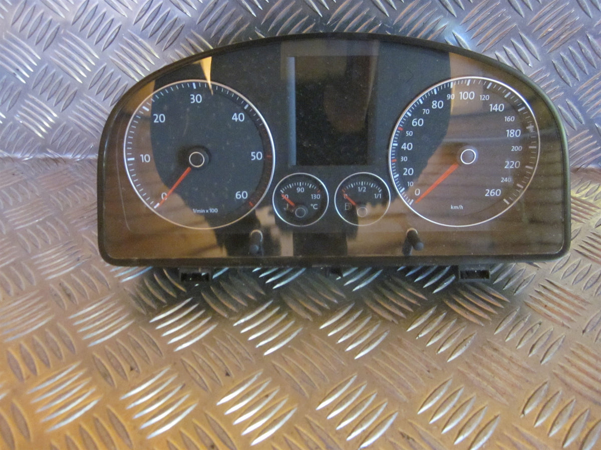 VW Touran 1T/Gp Speedometer - Instrument Med OEM Nr. 1T0920873E Fra VW Ophugger