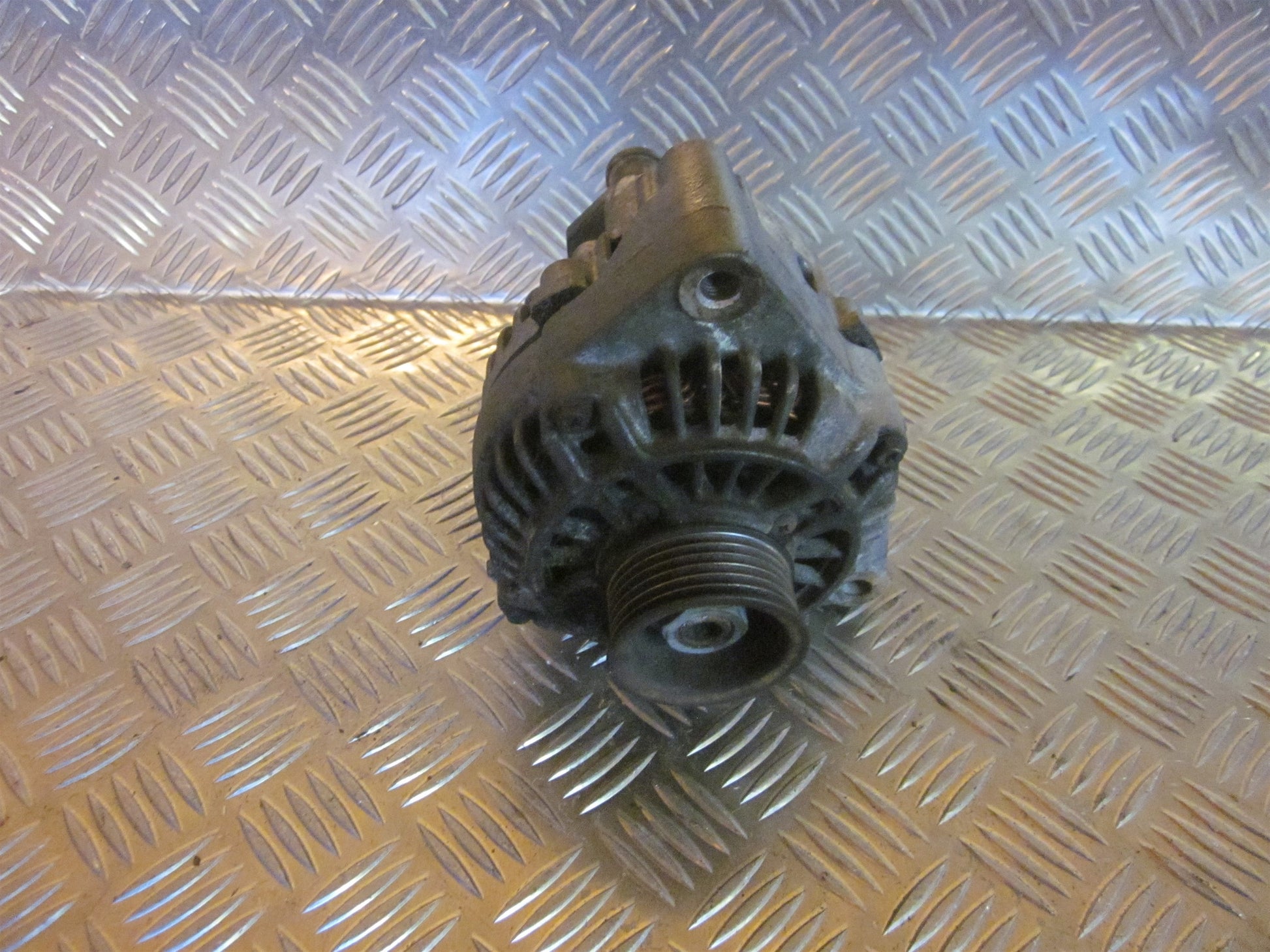 Citroen Xsara Generator Med OEM Nr. 9631318180 Fra Citroen Ophugger