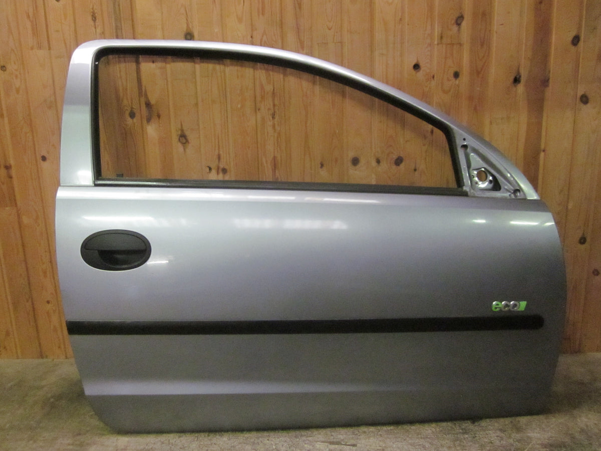 Opel Corsa C Dør H 2 Dørs Med OEM Nr. 13114688 Fra Opel Ophugger