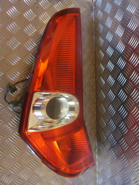 Suzuki Splash Baglygte Med OEM Nr. Ophugger Fra Suzuki Ophugger