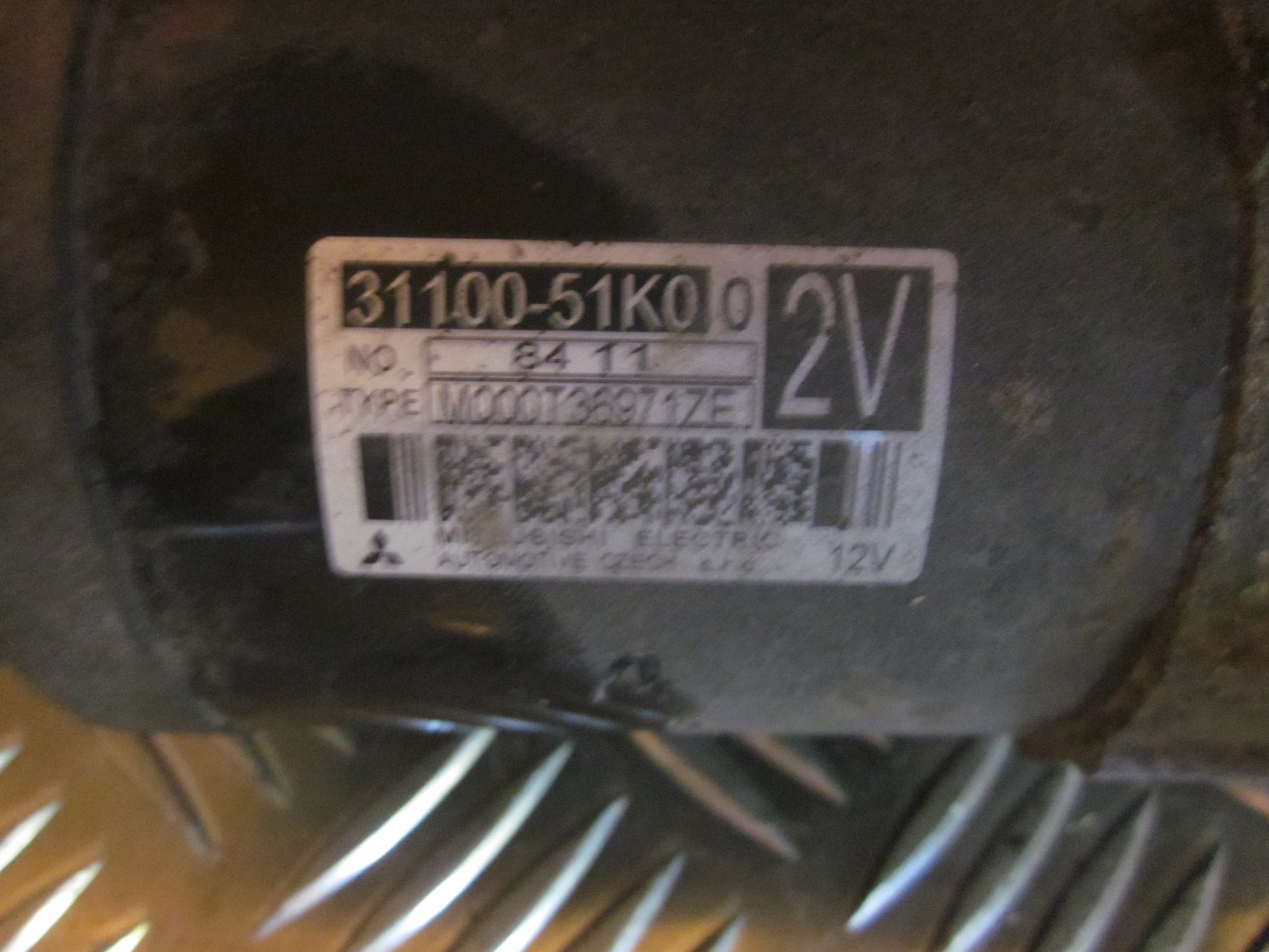 Suzuki Splash Starter Med OEM Nr. 3110051K0 Fra Suzuki Ophugger