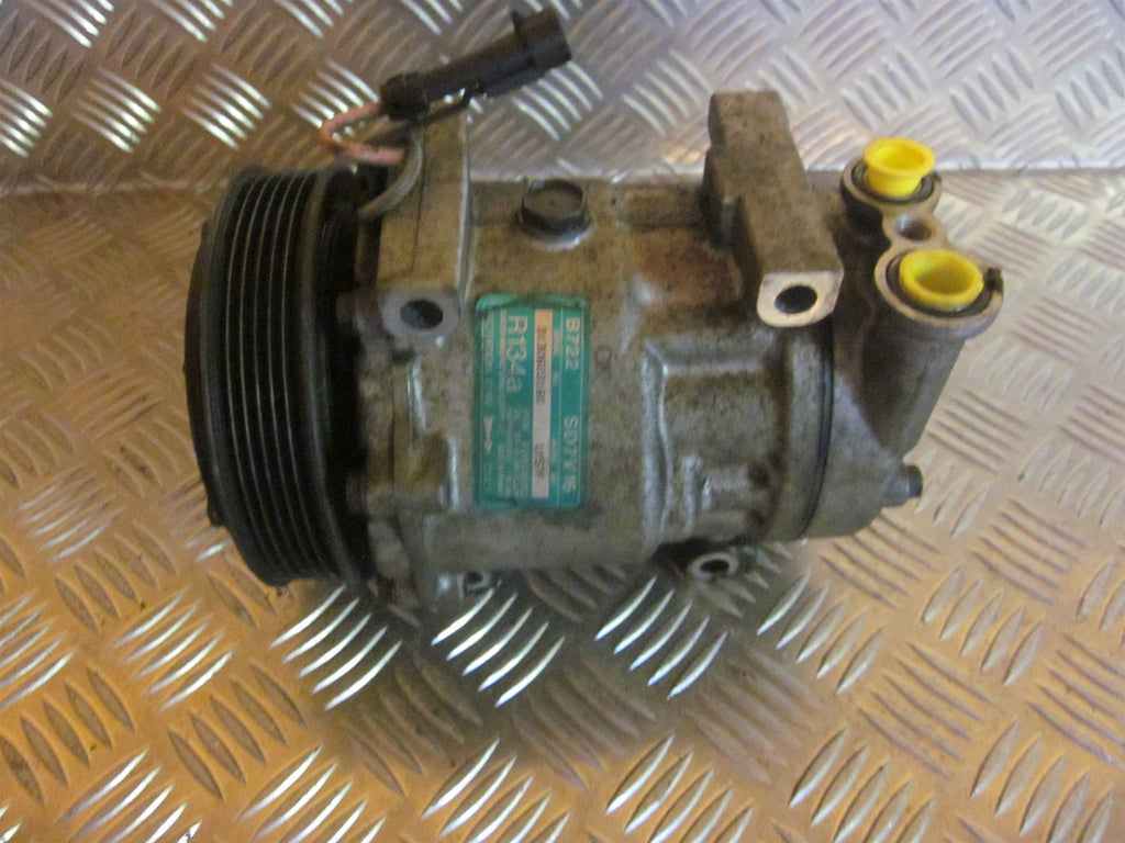 Alfa Romeo Alfa 147 Aircondition Pumpe Med OEM Nr. Ophugger Fra Alfa Romeo Ophugger