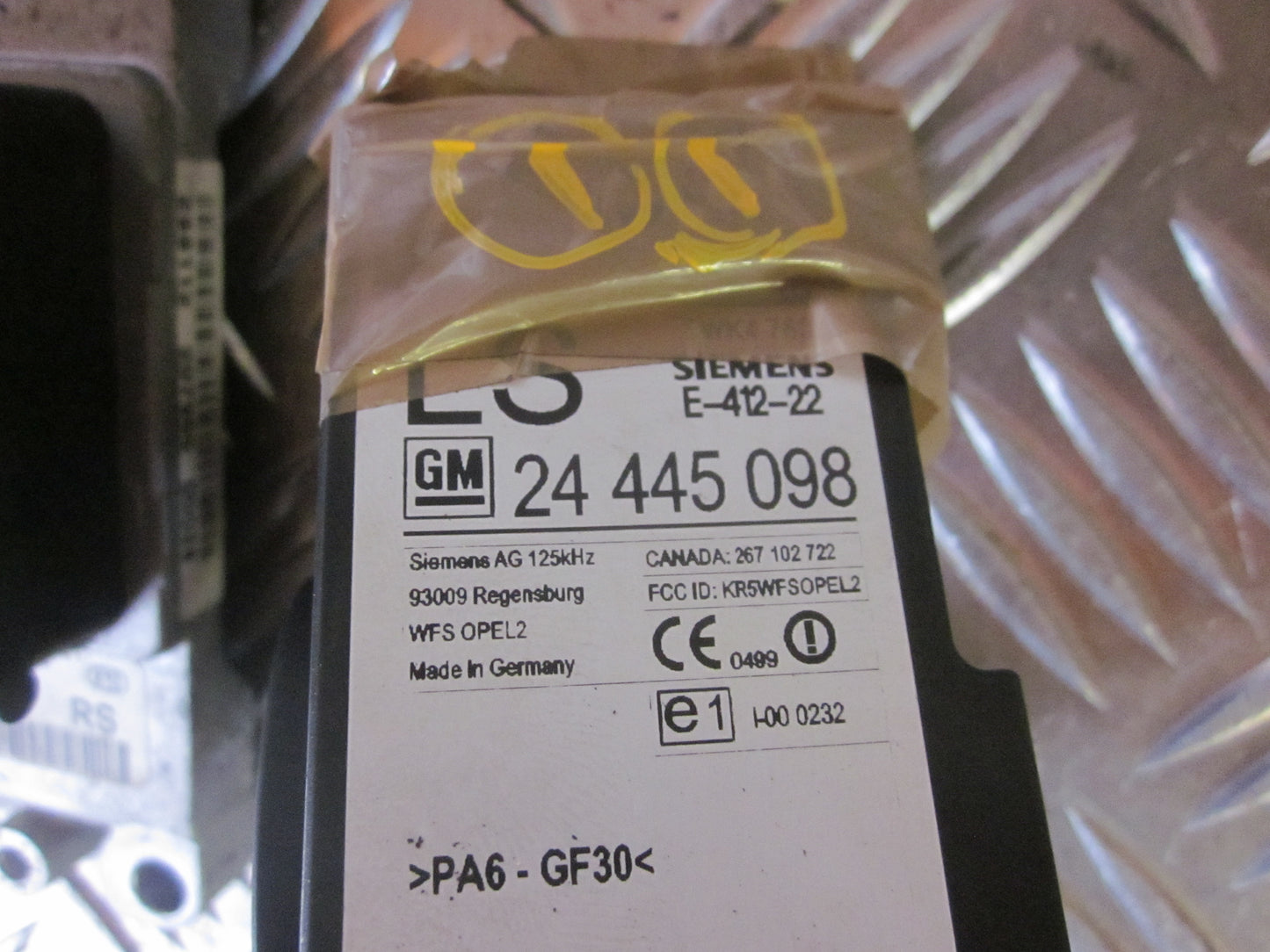 Opel Corsa C Motorstyring - Motorstyreboks - Injection Elboks Med OEM Nr. Ophugger Fra Opel Ophugger