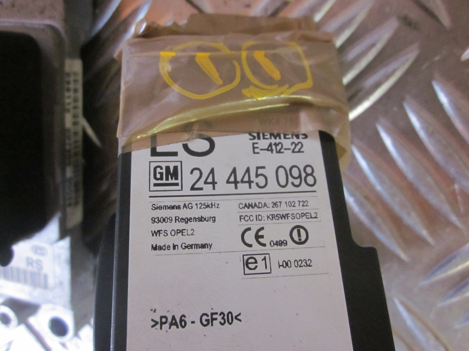 Opel Corsa C Motorstyring - Motorstyreboks - Injection Elboks Med OEM Nr. Ophugger Fra Opel Ophugger