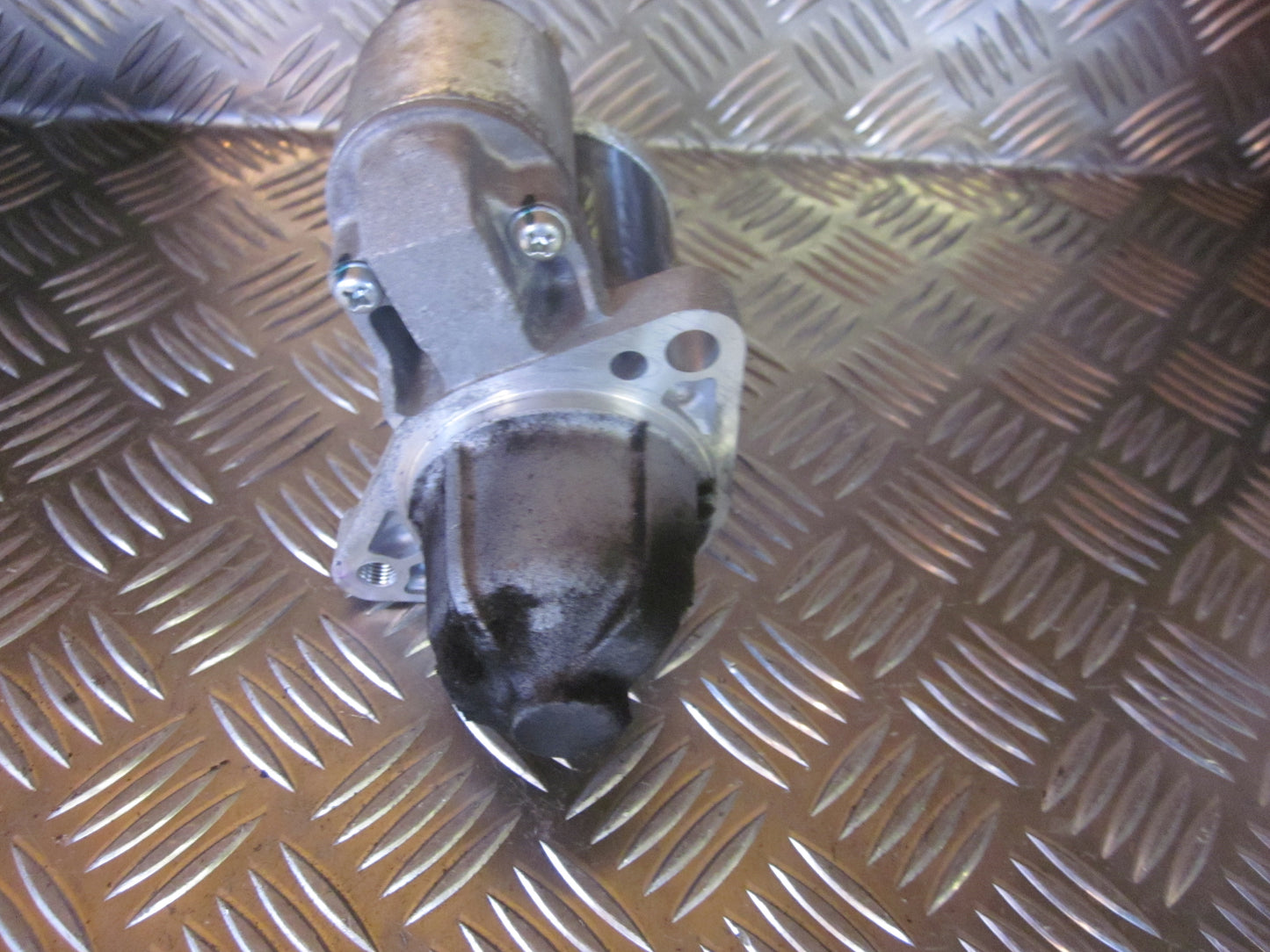 Suzuki Splash Starter Med OEM Nr. 3110051K0 Fra Suzuki Ophugger