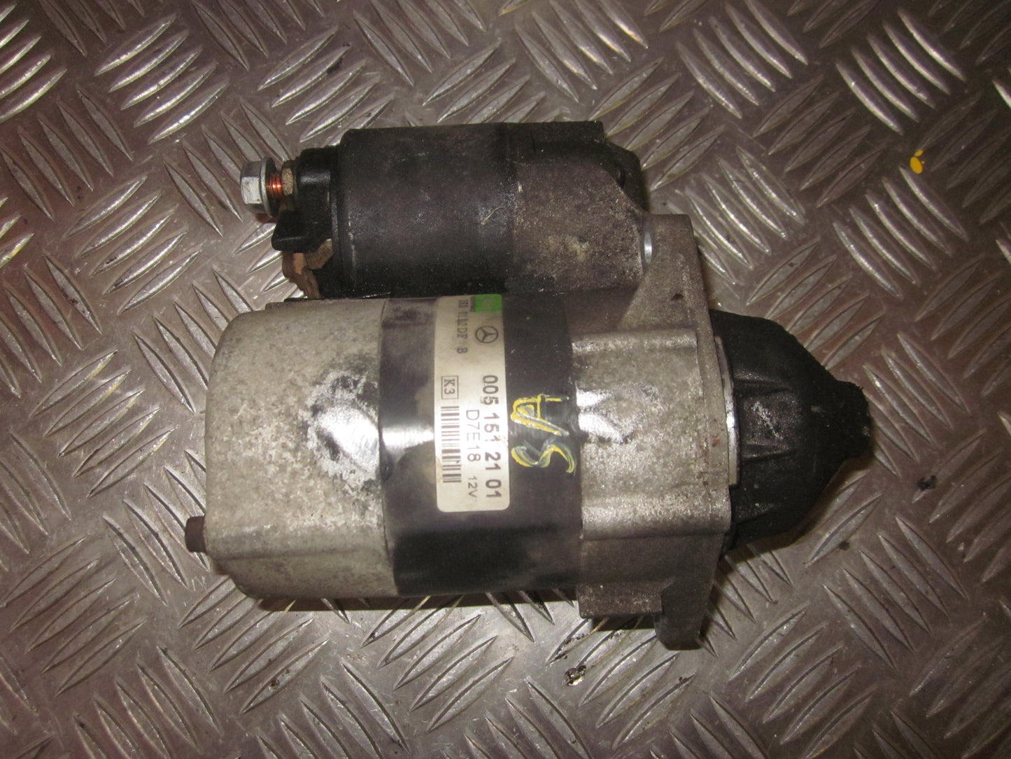 Mercedes A W168 Starter Med OEM Nr. 0051512101 Fra Mercedes Ophugger