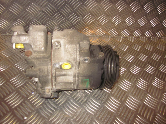 Mercedes A W168 Aircondition Pumpe Med OEM Nr. A47220836 Fra Mercedes Ophugger