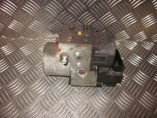 Opel Corsa B Abs Pumpe Med OEM Nr. 0273004136 Fra Opel Ophugger
