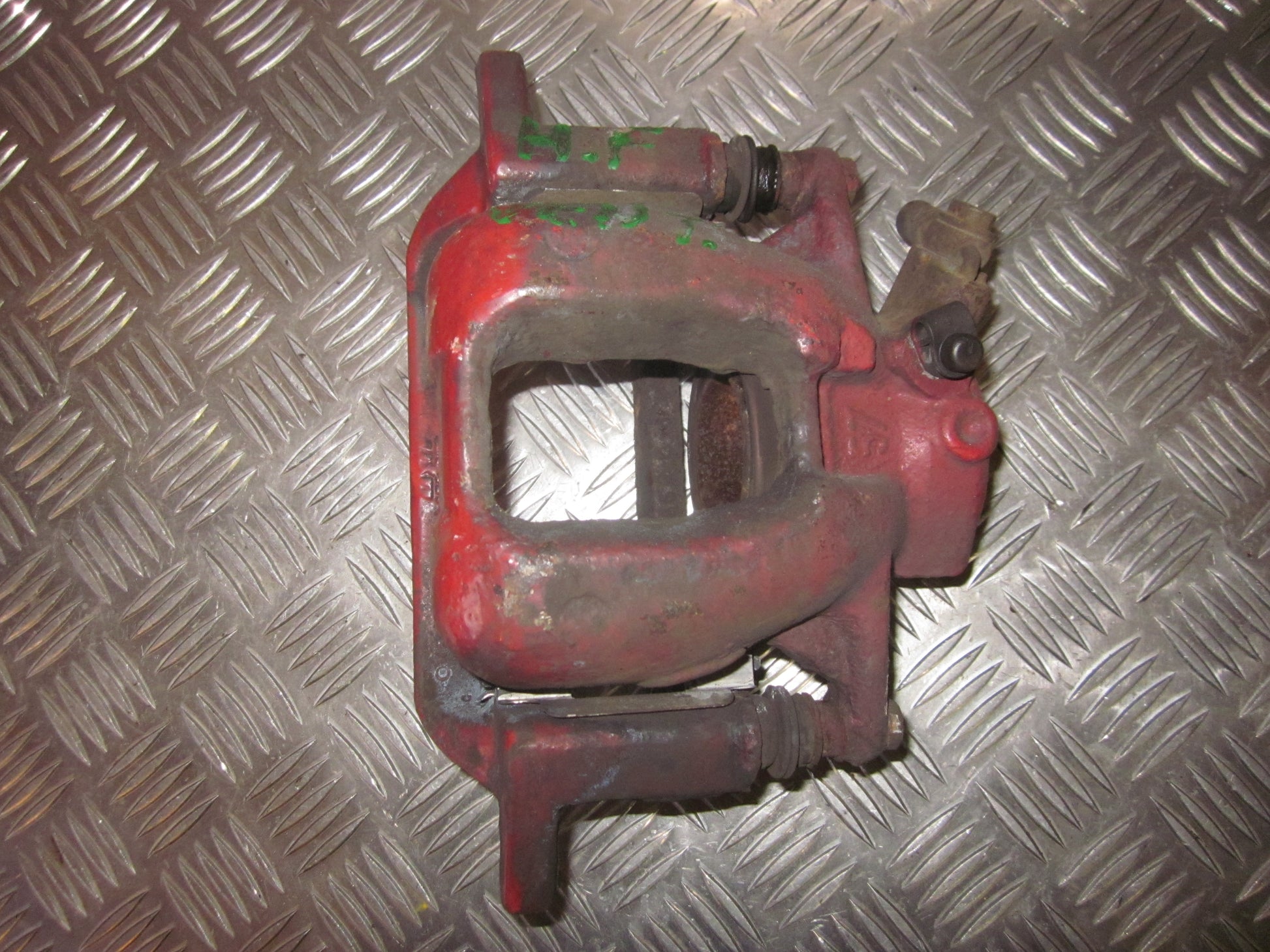Peugeot 407 Bremsekaliber HF Med OEM Nr. 4401H3 Fra Peugeot Ophugger