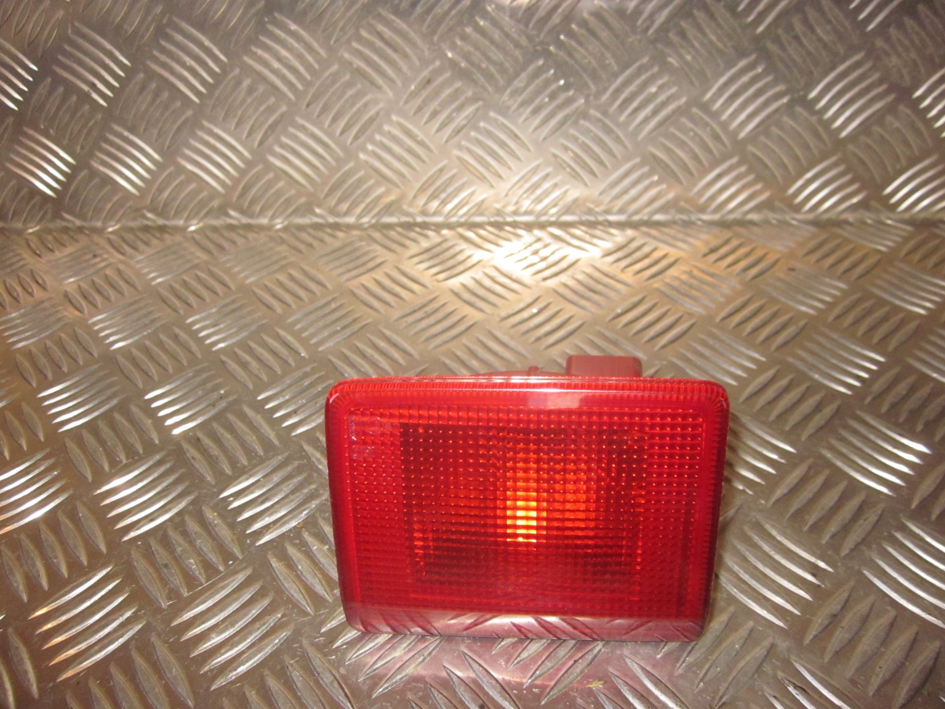 Peugeot 407 Tågebaglygte Med OEM Nr. Ophugger Fra Peugeot Ophugger