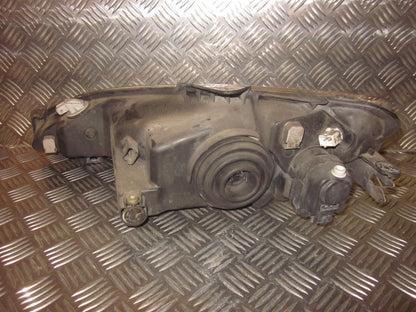 Peugeot 206 Forlygte Med OEM Nr. 6205S7 Fra Peugeot Ophugger