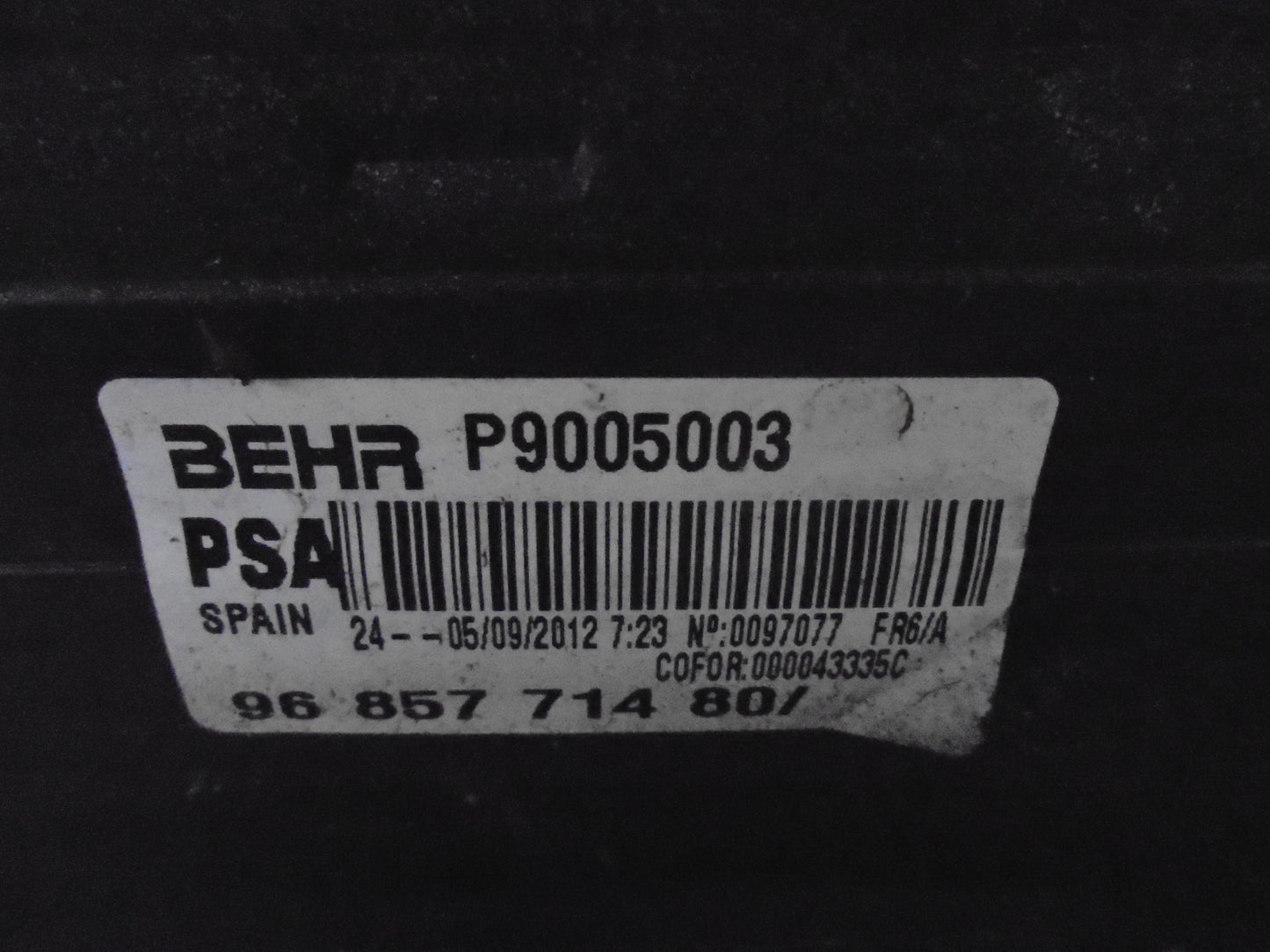 Peugeot 207 Køler Intercooler Med OEM Nr. Ophugger Fra Peugeot Ophugger