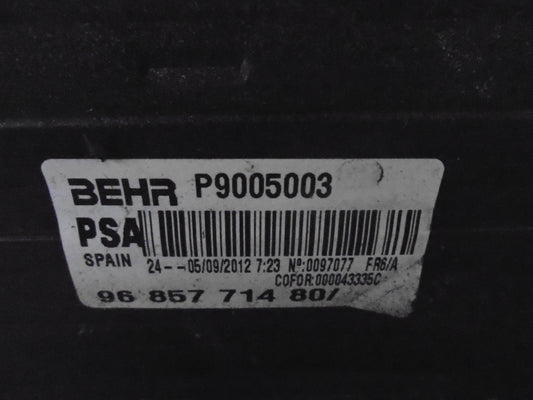 Peugeot 207 Køler Intercooler Med OEM Nr. Ophugger Fra Peugeot Ophugger