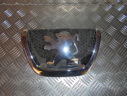 Peugeot 207 Emblemer Med OEM Nr. Ophugger Fra Peugeot Ophugger