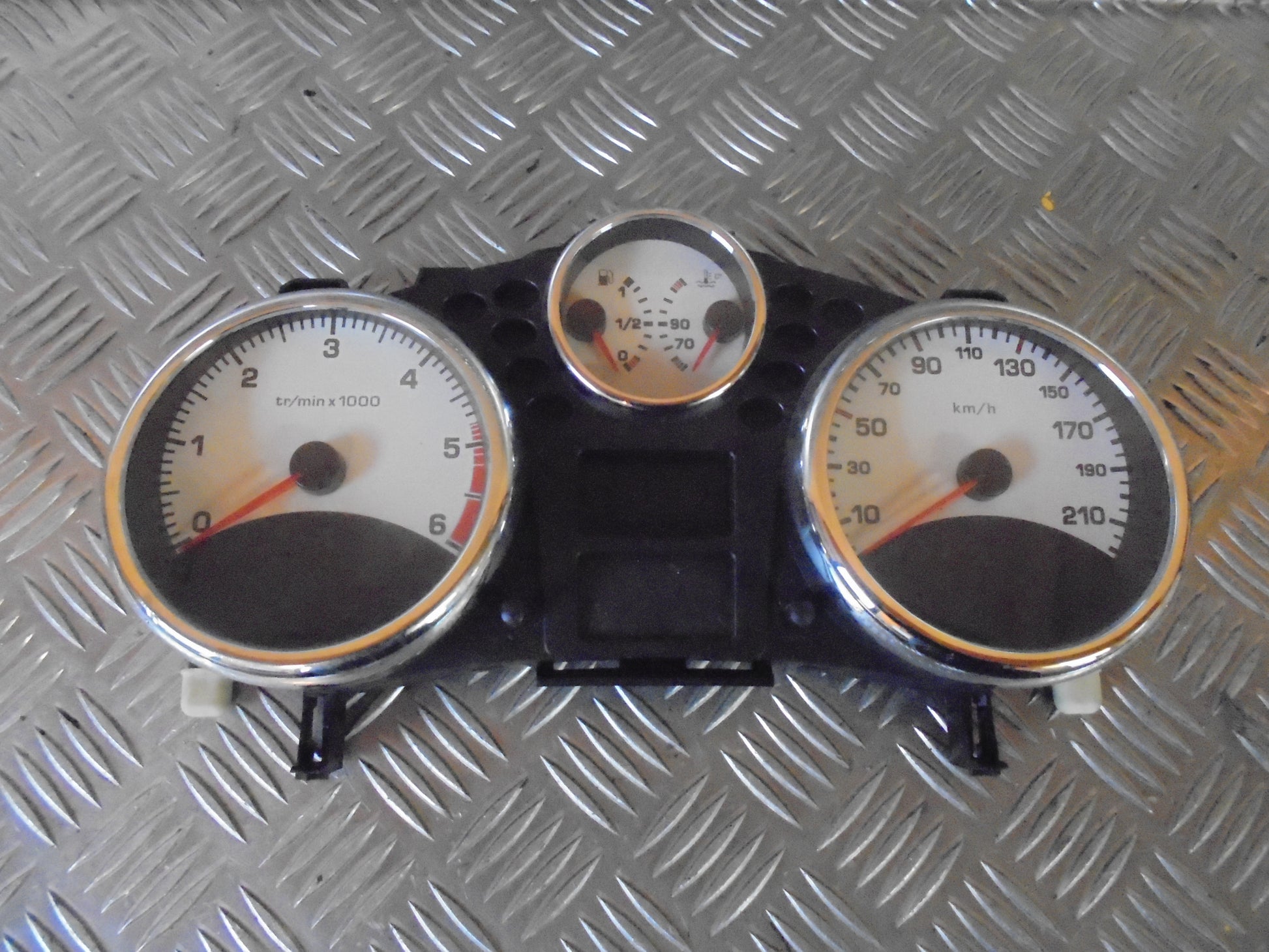 Peugeot 207 Speedometer - Instrument Med OEM Nr. Ophugger Fra Peugeot Ophugger