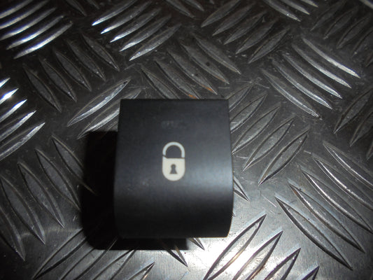 Peugeot 207 Kontakt Diverse Med OEM Nr. Ophugger Fra Peugeot Ophugger