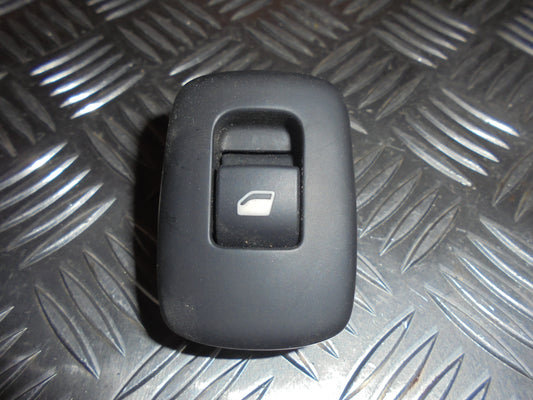 Peugeot 207 Kontakt Rudehejs Med OEM Nr. Ophugger Fra Peugeot Ophugger