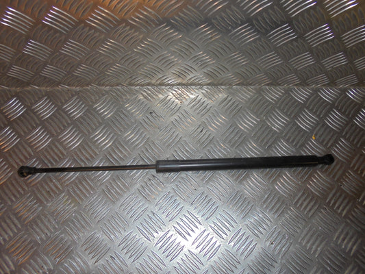 Peugeot 207 Bagklapsdæmper Med OEM Nr. 9680316780 Fra Peugeot Ophugger