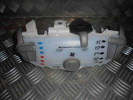 Citroen C1 Varmeregulering Med OEM Nr. Ophugger Fra Citroen Ophugger