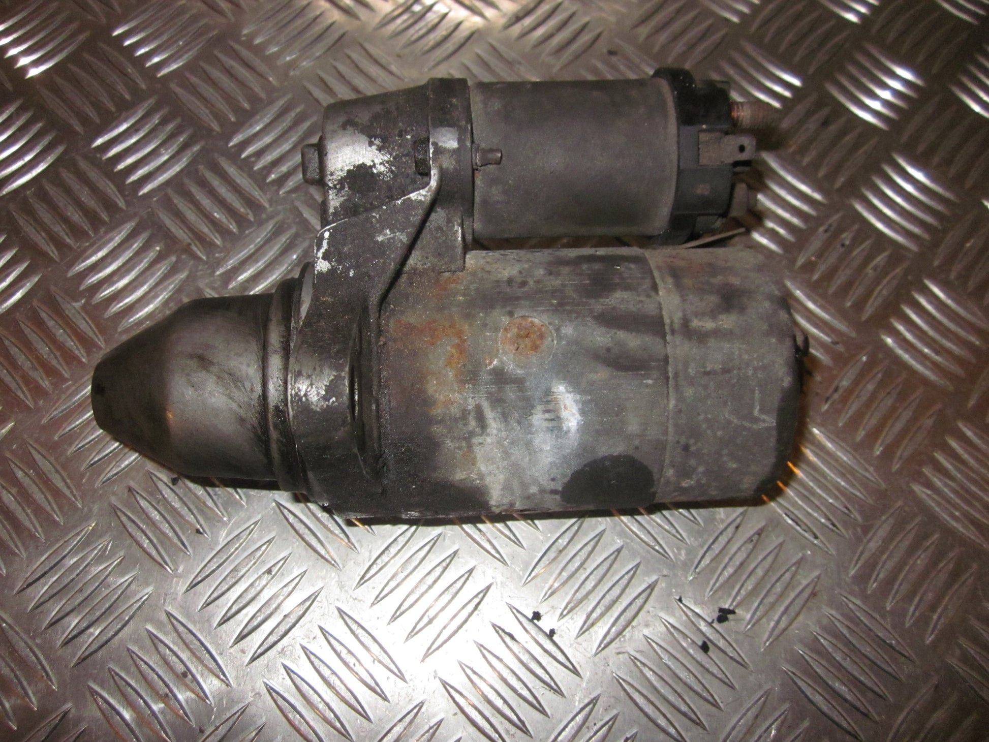 Rover 600 Starter Med OEM Nr. NAD10042 Fra Rover Ophugger