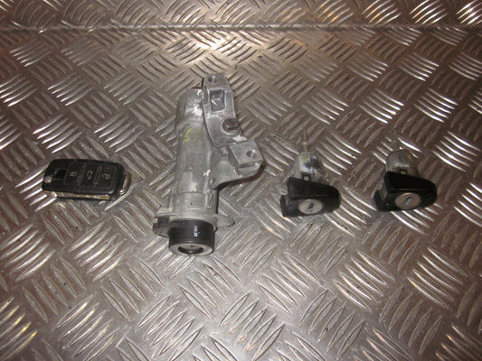 VW Beetle 9C Låsesæt  Med OEM Nr. 4B0905851B Fra VW Ophugger