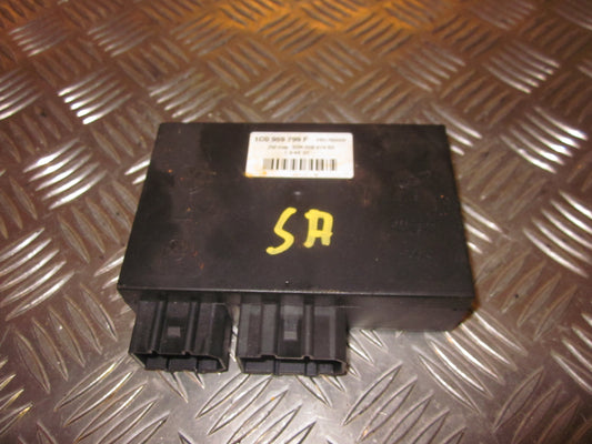 VW Beetle 9C Bcm / Komfortkomputer Med OEM Nr. 1C0959799F Fra VW Ophugger