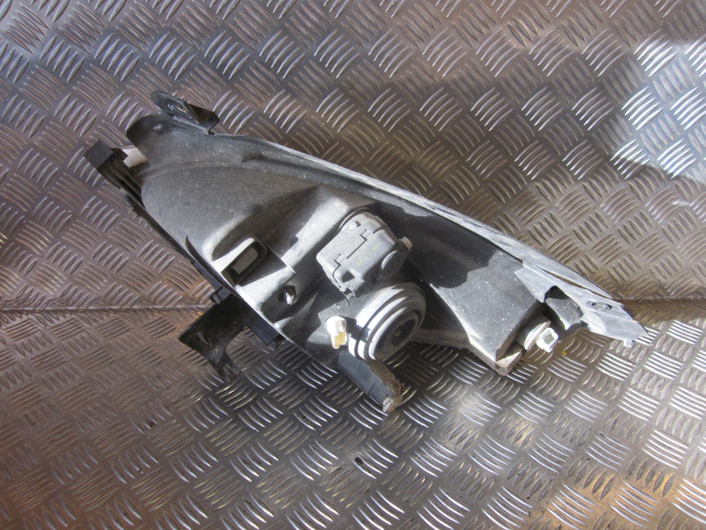 Citroen Xsara Picasso Forlygte Med OEM Nr. 620637 Fra Citroen Ophugger
