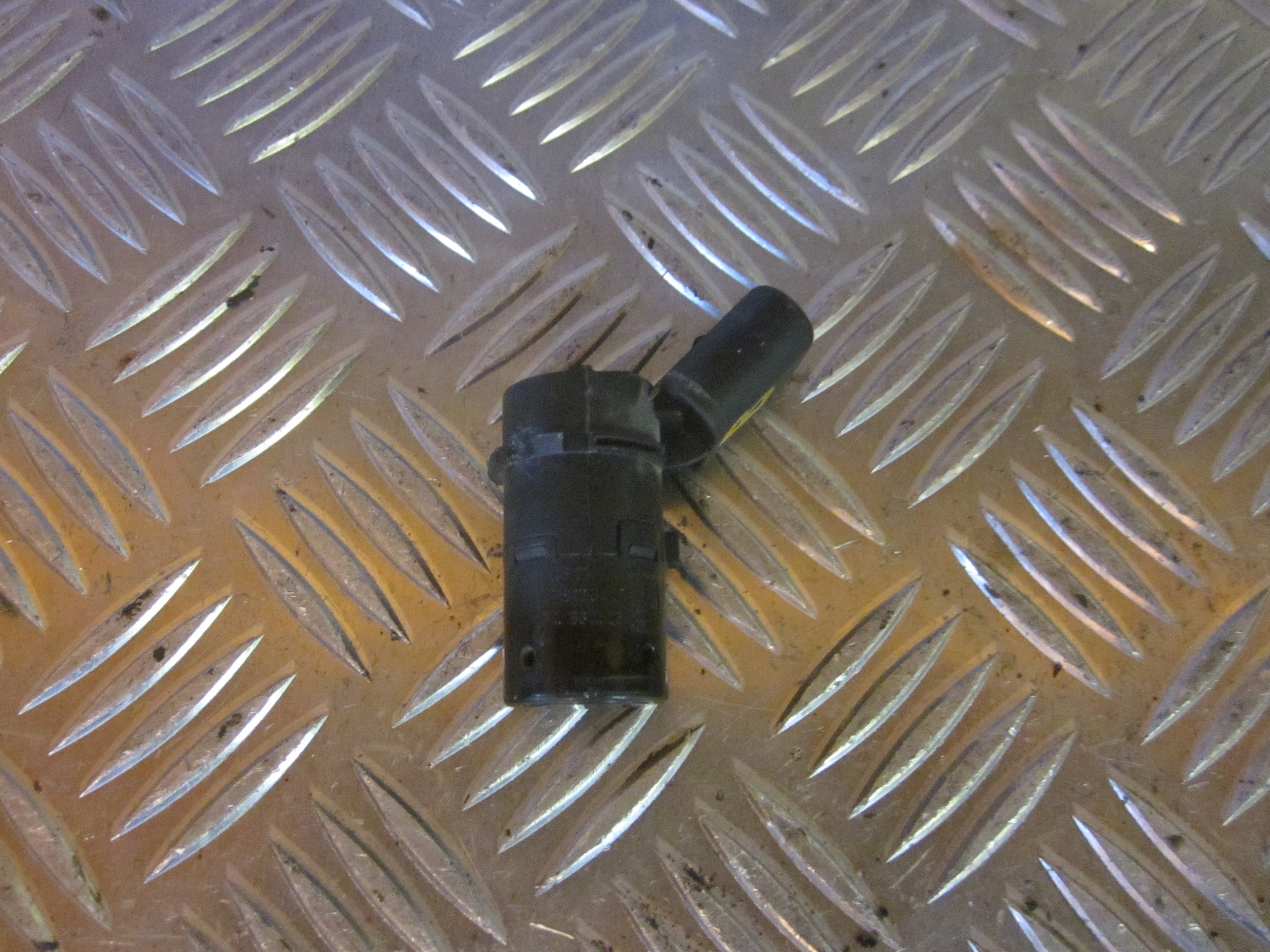 Audi A4  Pdc Sensor/Baksensor Med OEM Nr. 7H0919275D Fra Audi Ophugger