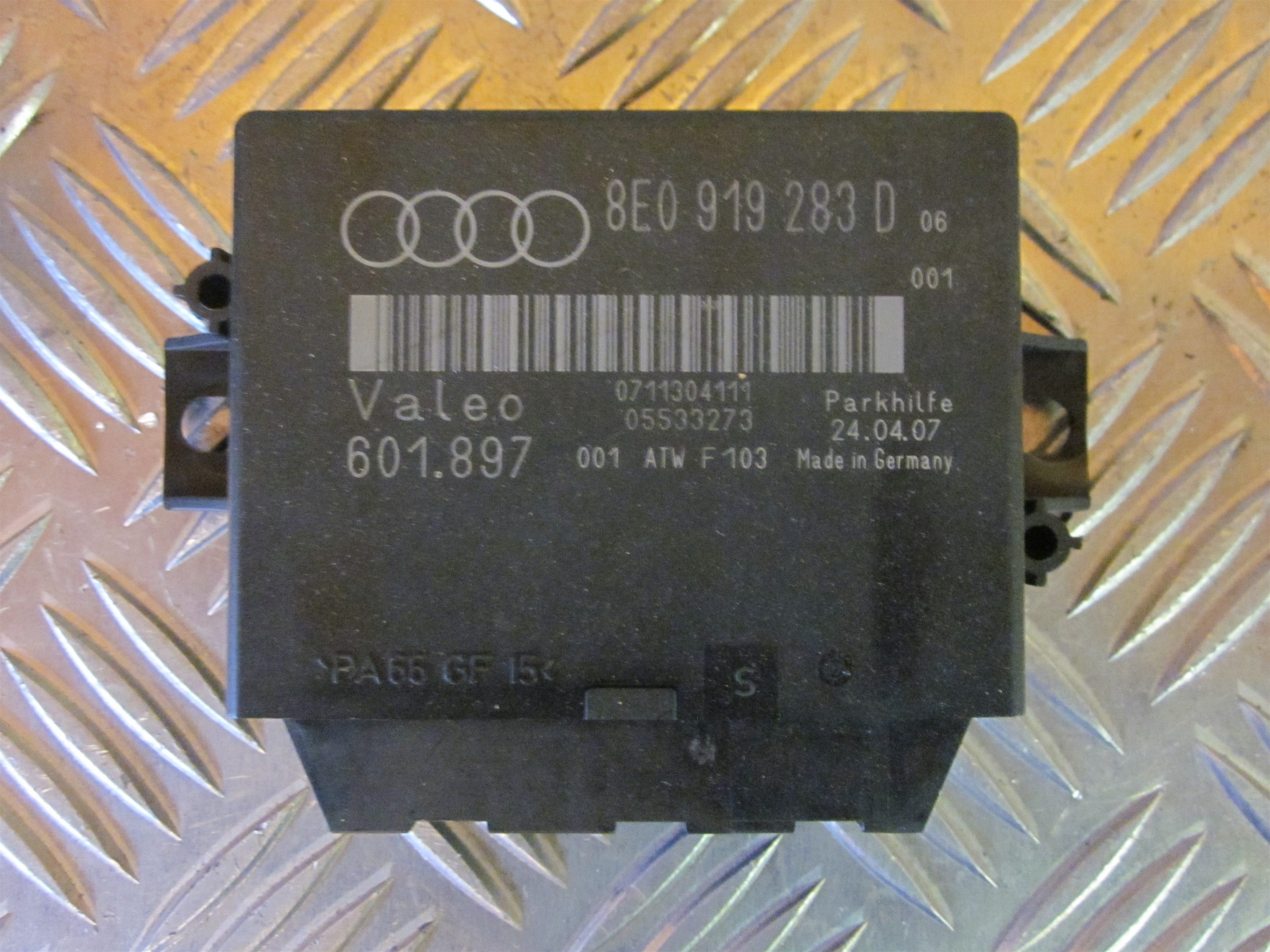 Audi A4 Relæ Diverse Med OEM Nr. 8E0919283D Fra Audi Ophugger