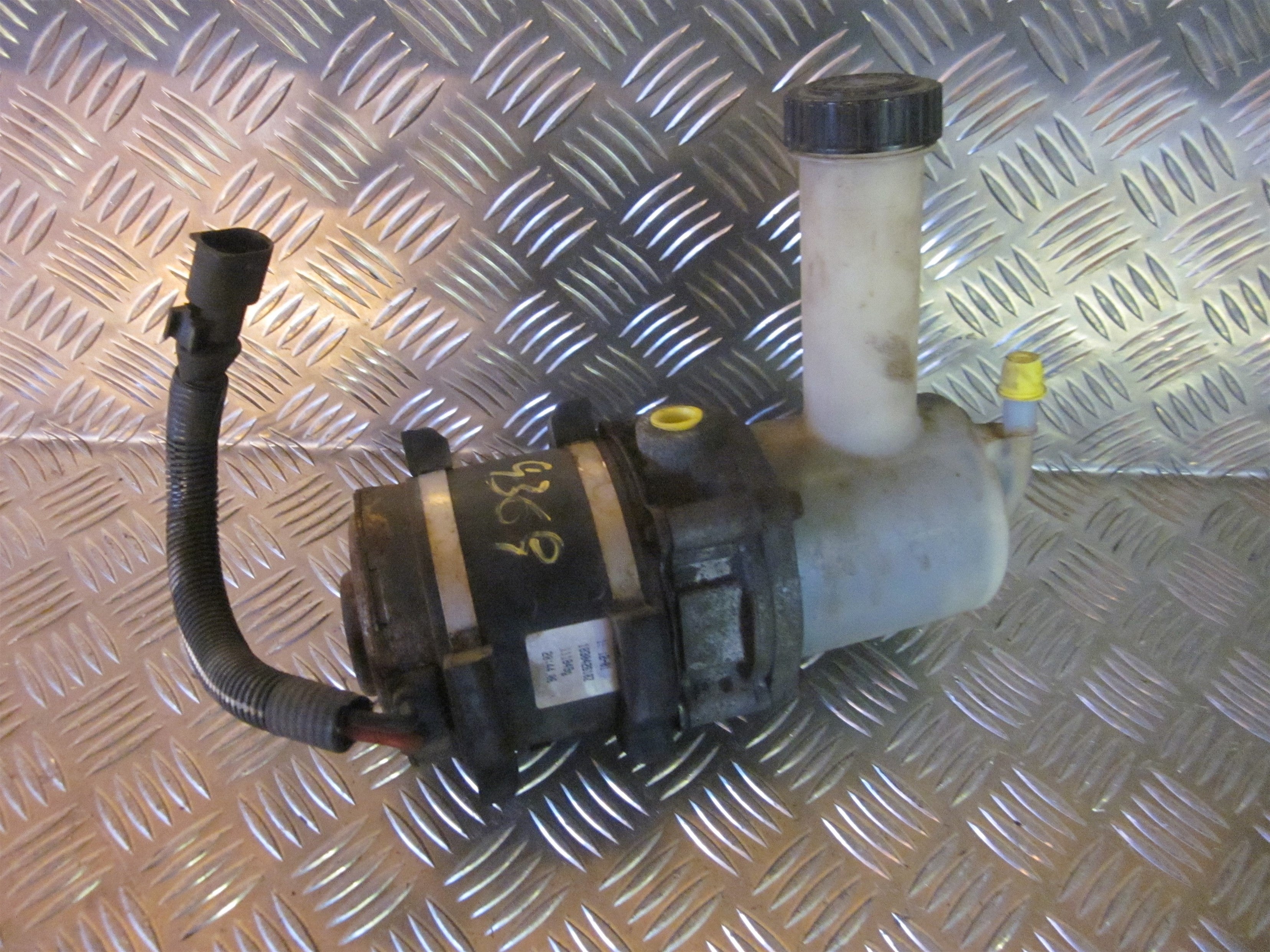 Citroen Saxo Servopumpe Med OEM Nr. Ophugger Fra Citroen Ophugger