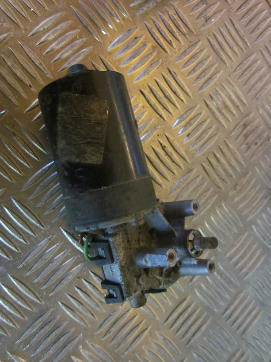 VW Passat 3B Viskermotor Med OEM Nr. 0390241132 Fra VW Ophugger